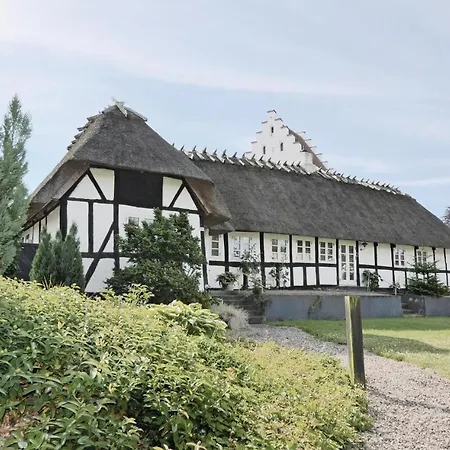 2 Bedroom Lovely In Broby Hébergement de vacances