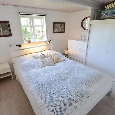 2 Bedroom Lovely In Broby *